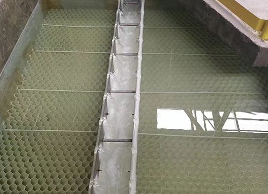 如何選購到性價比高的食品污水處理設(shè)備，專業(yè)廠商為您解答！02
