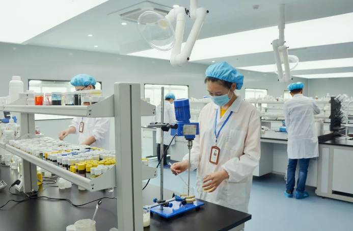 化妝品生產(chǎn)流程是什么?(化妝品生產(chǎn)工藝介紹) 化妝品生產(chǎn)流程是什么?(化妝品生產(chǎn)工藝介紹)