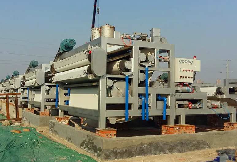 分享一下醫(yī)院污水壓濾機工作原理(污水處理設備壓濾機介紹) 分享一下醫(yī)院污水壓濾機工作原理(污水處理設備壓濾機介紹)